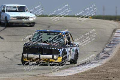 media/Sep-28-2025-24 Hours of Lemons (Sun) [[5dfe0e5f6e]]/12pm (Outside Grapevine)/